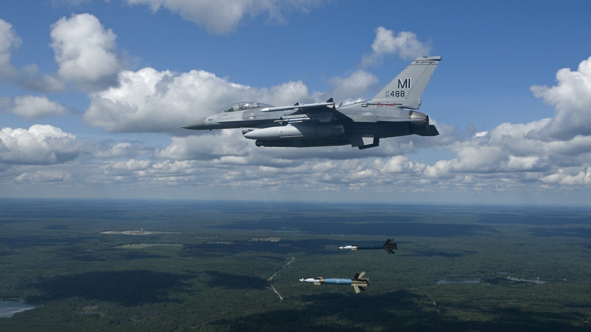 米兰双雄激烈争夺，争冠悬念升温